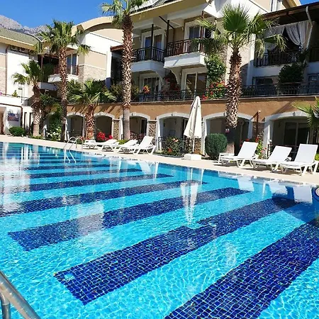 дублекс с 2 спальнями в 100м от моря Sultan Homes Apartamento Kemer